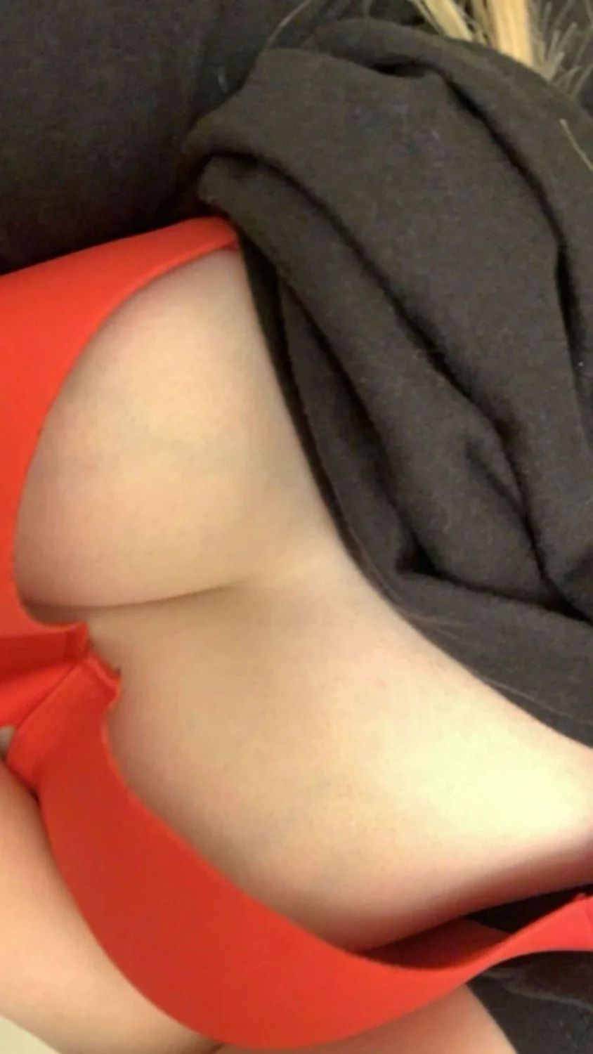 My favorite ex’s nudes image 11