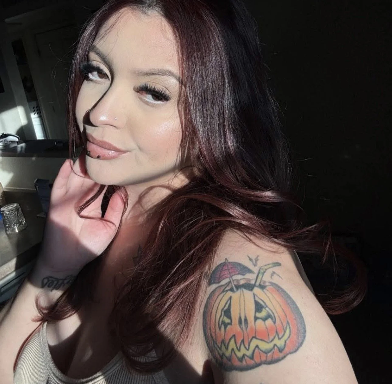 Latina Paulina from 209 who has her nudes image 4