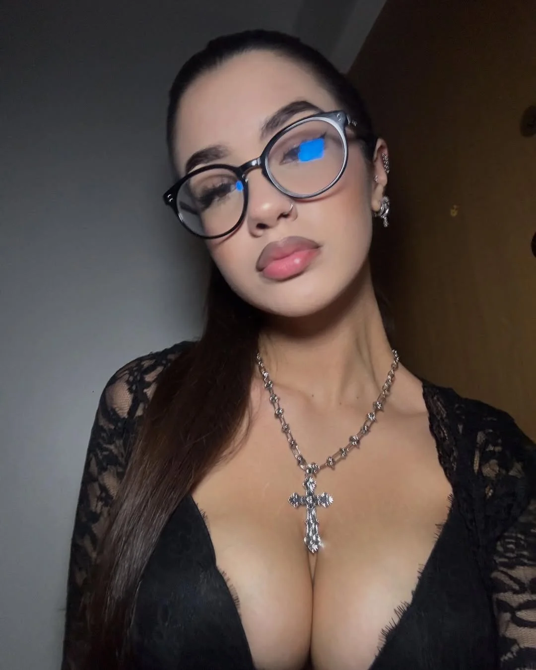 Romanian fuck doll main image