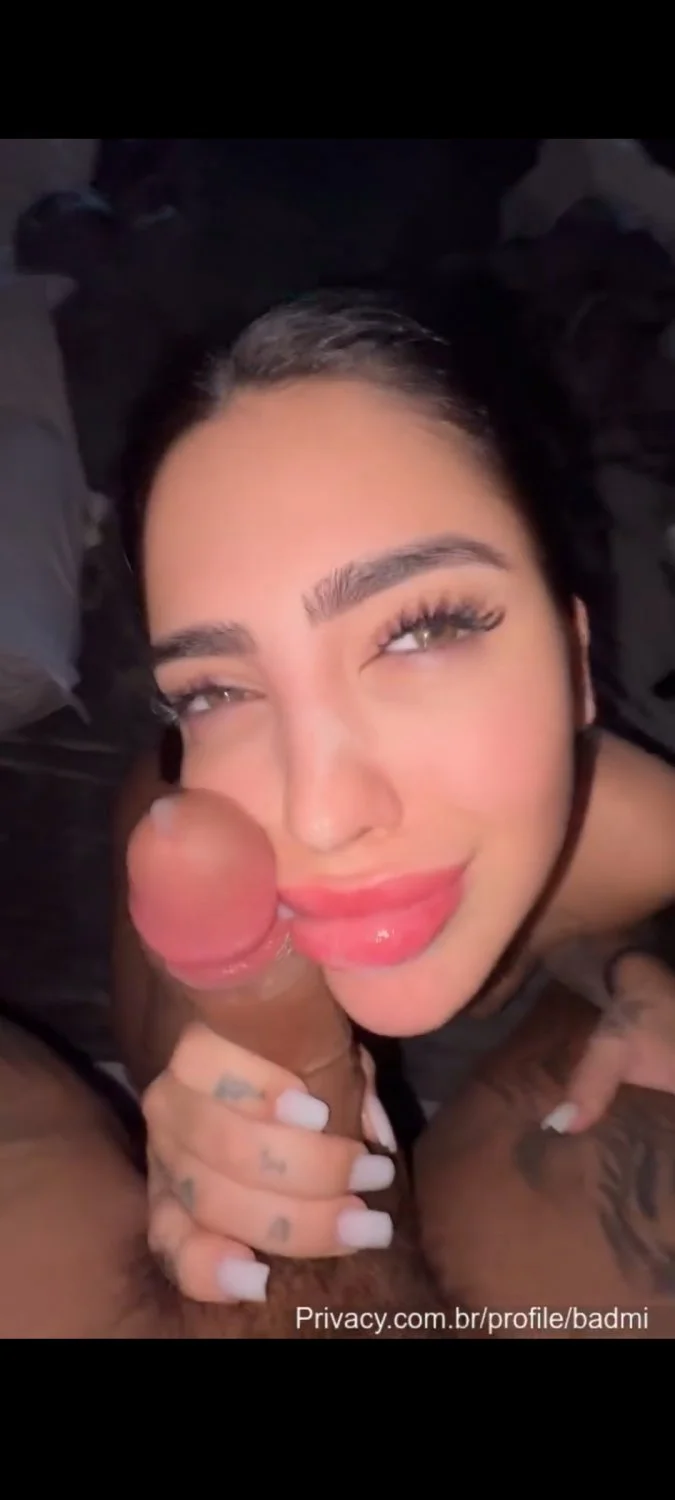 Que puta linda essa Mc image 1