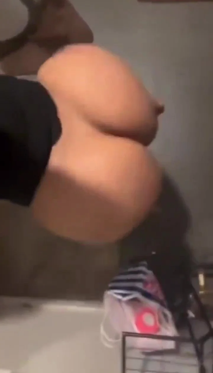 bbw making it clap image 4