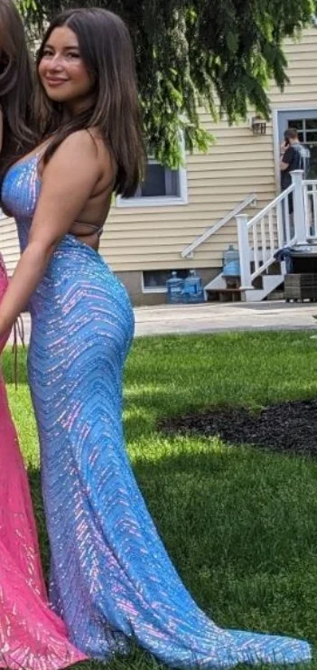 Busty Teen Bop Deanna image 7