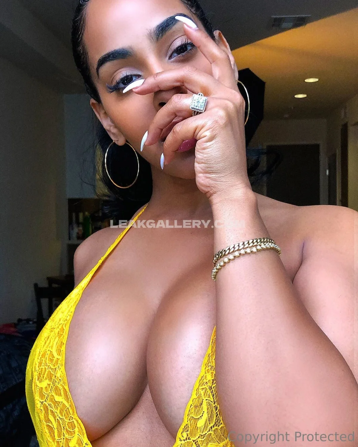 ayisha diaz image 33