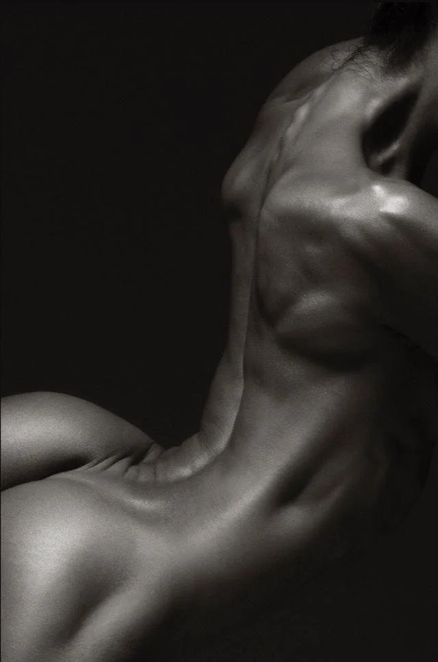 Body in the form of art image 7