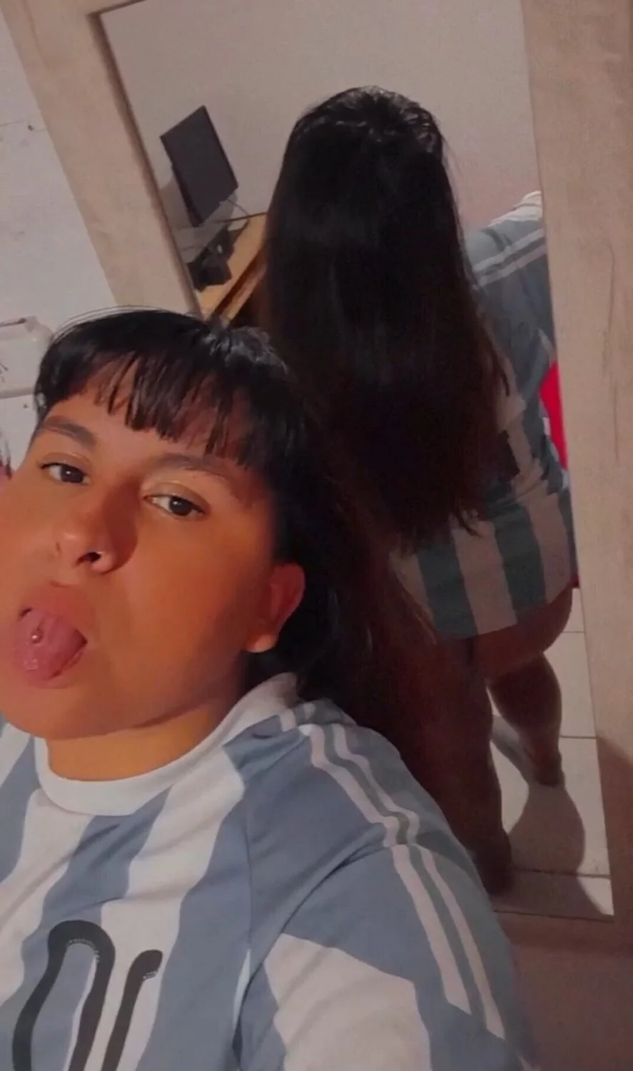 Pendeja Argentina gordibuena tetona mamando verga rico Petera image 7