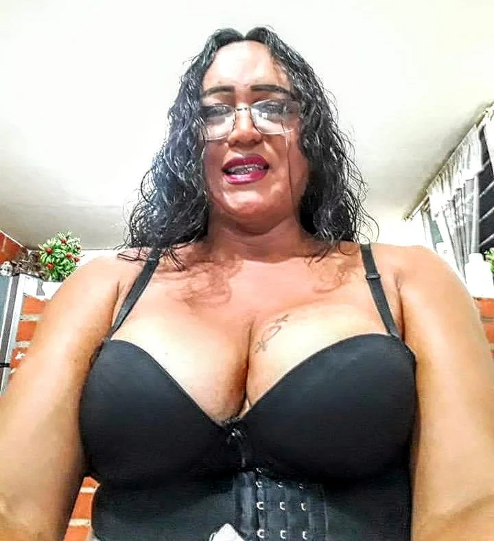 SEXY GLORIA ARIAS TRANS image 9