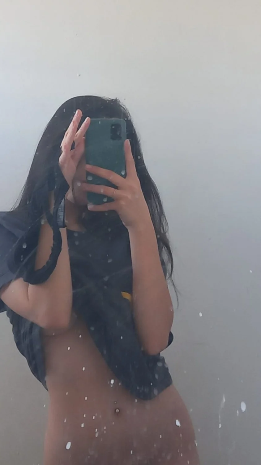 pendeja chilena le gusta sin condon image 2