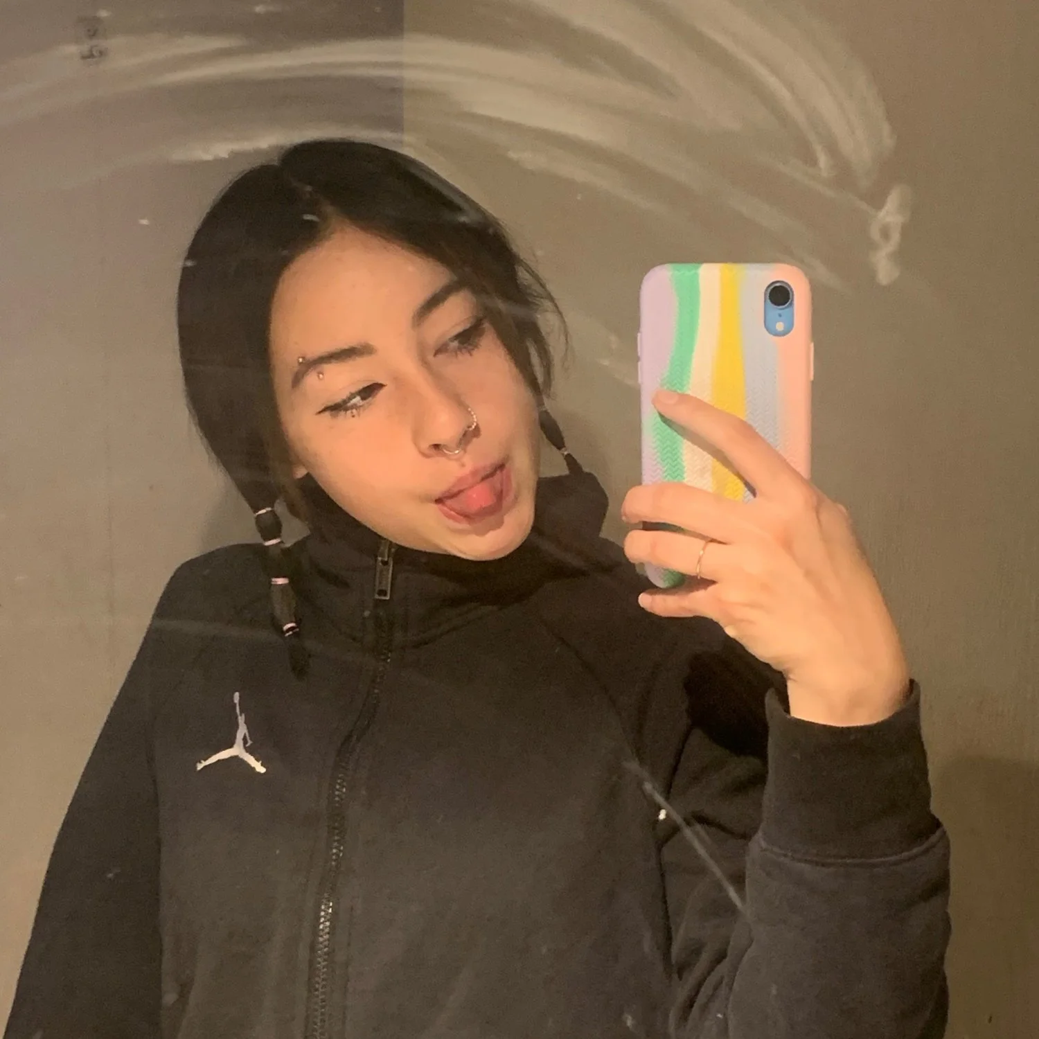 pendeja chilena le gusta sin condon image 37