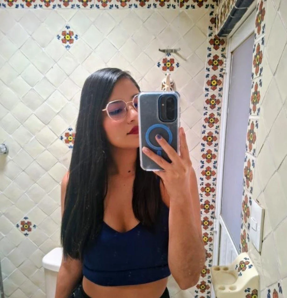 La sexy puta pendeja de Fernanda image 4