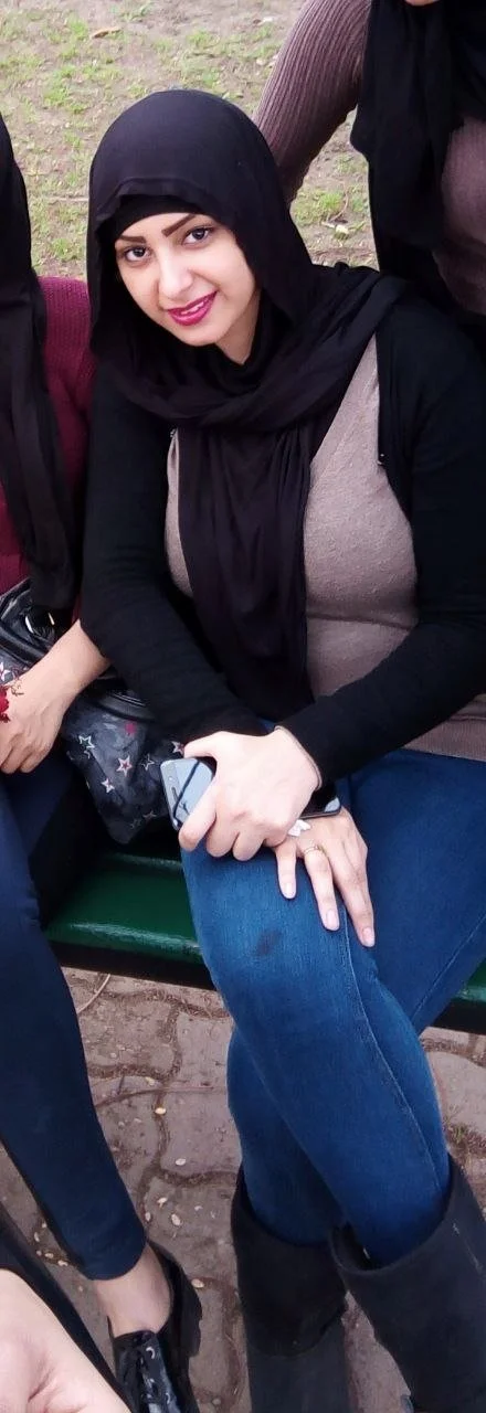 نيرة الشرموطة بلاعة الازبار main image