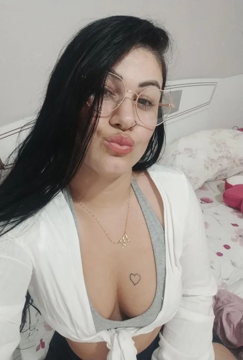 Putinha 🍒🍒 image 9