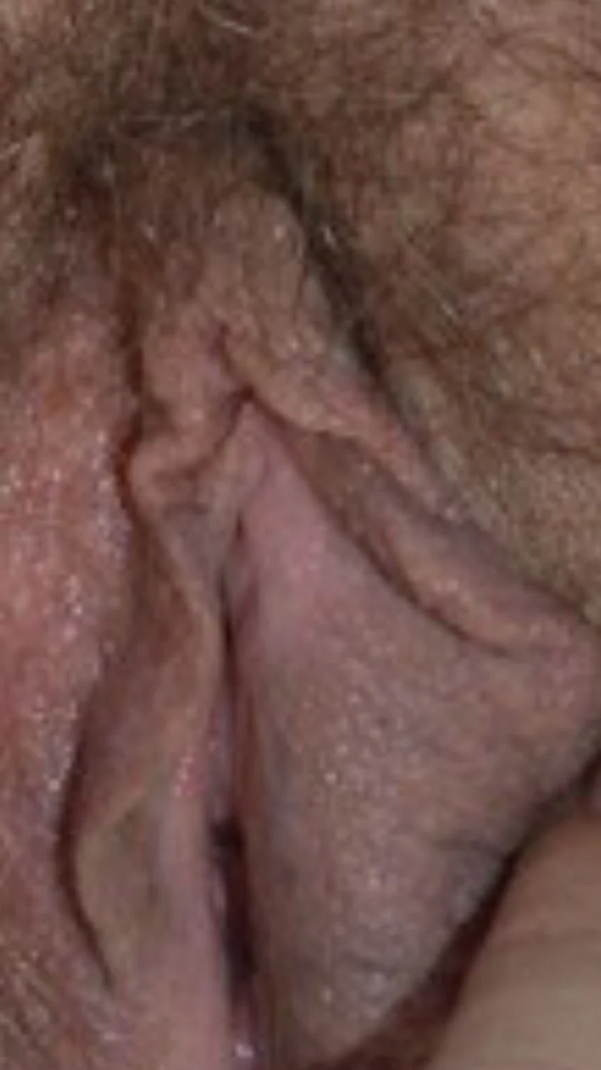 Epically perfect GILF body. This grandma has taken care of herself. That mommy zipper tho🔥🔥🤤🤤 image 8