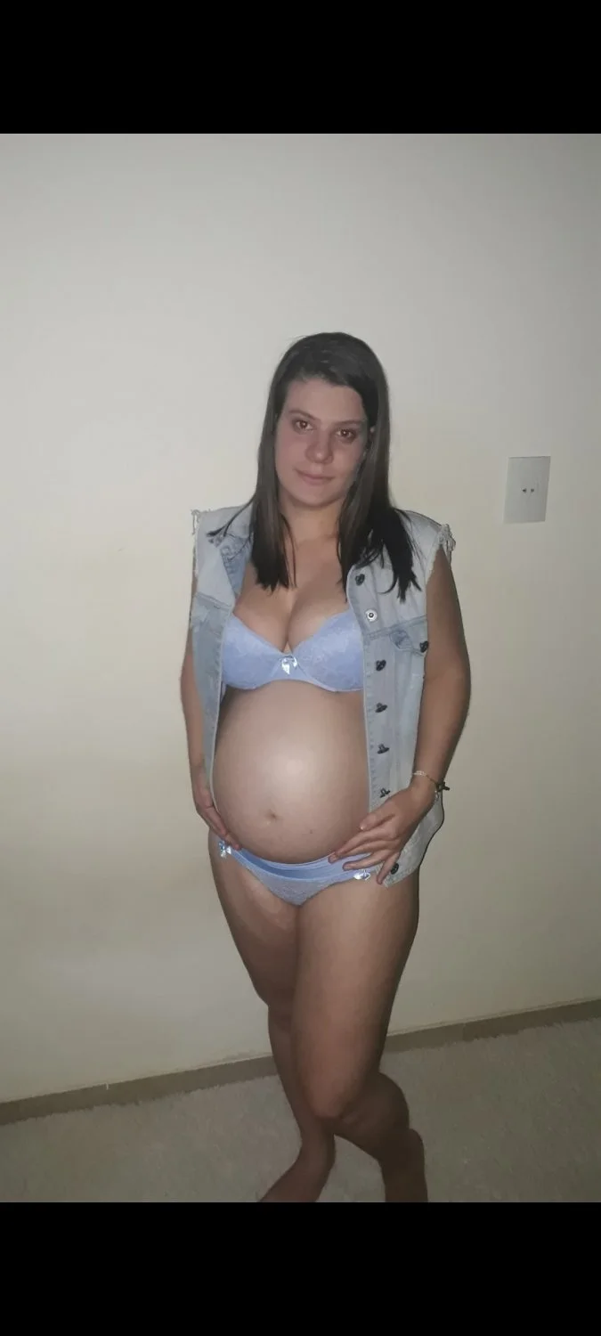 Gostosa vazada image 3