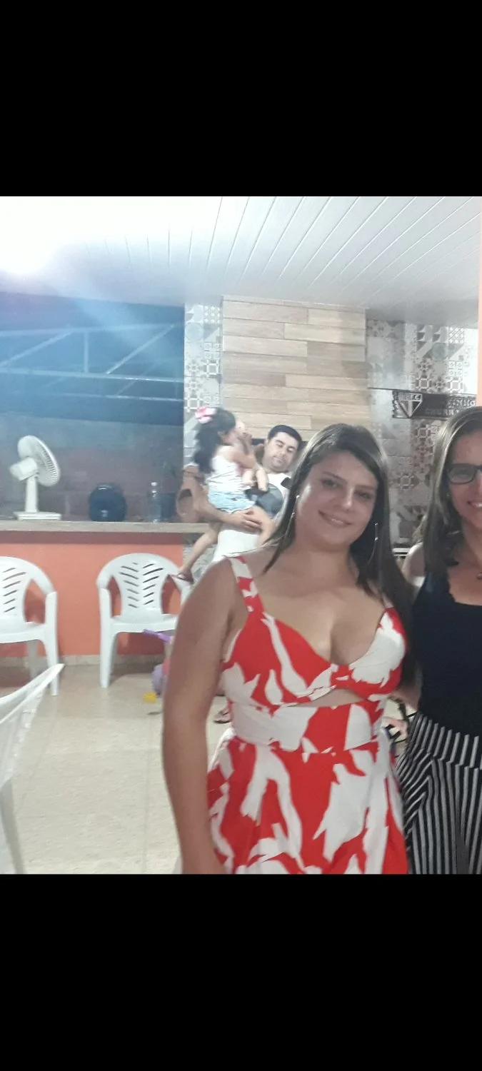 Gostosa vazada image 6