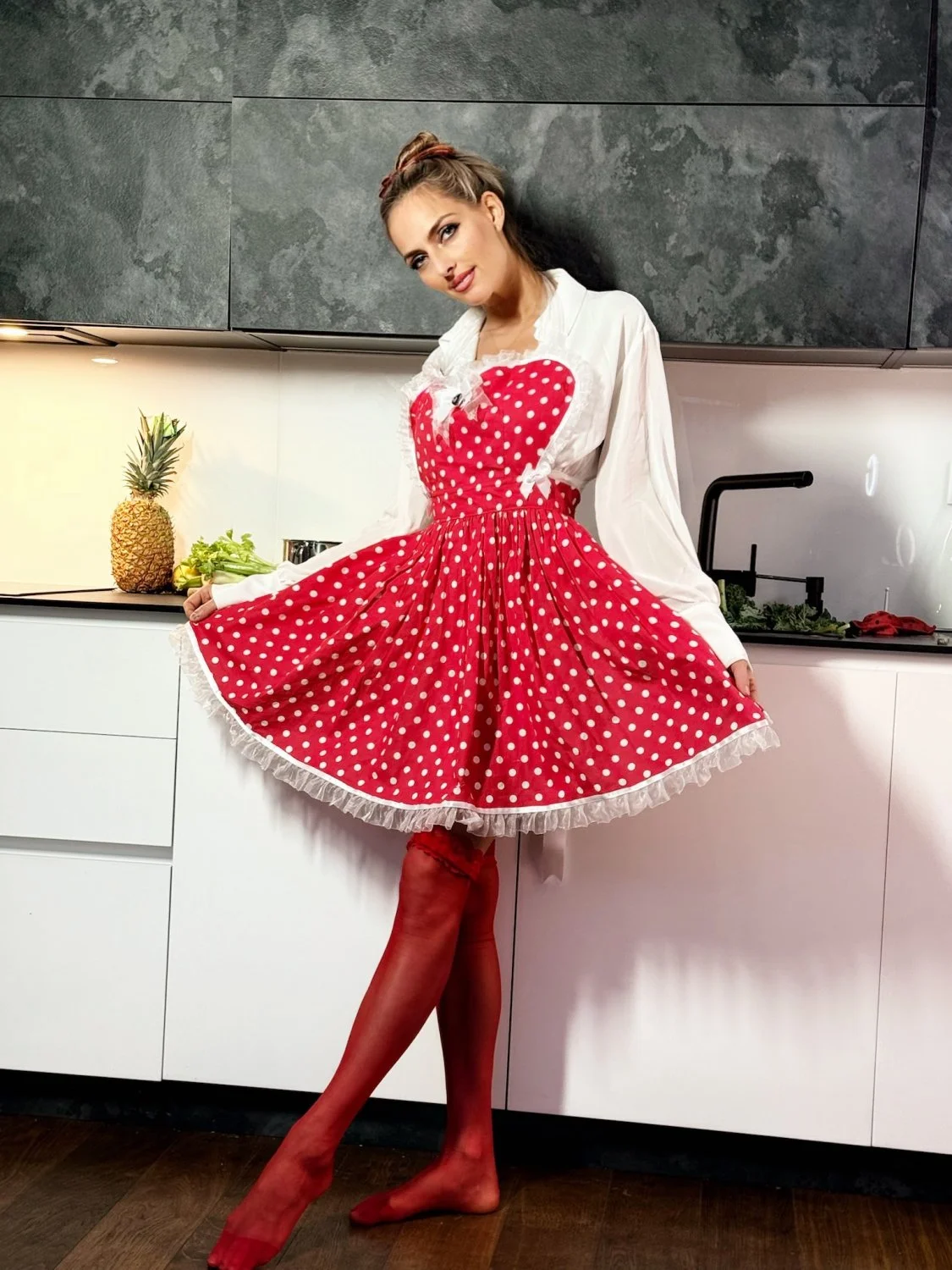 Anybody want a snack from the kitchen image 2