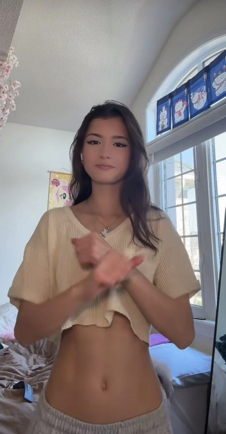 Cute asian irl Kate image 3