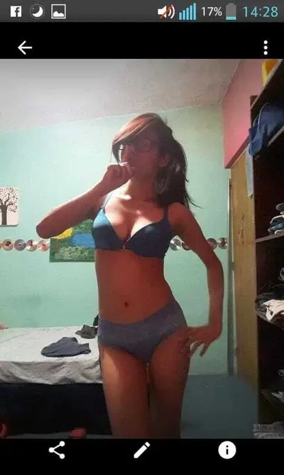 girl sends nudes to her bf's friend cover image