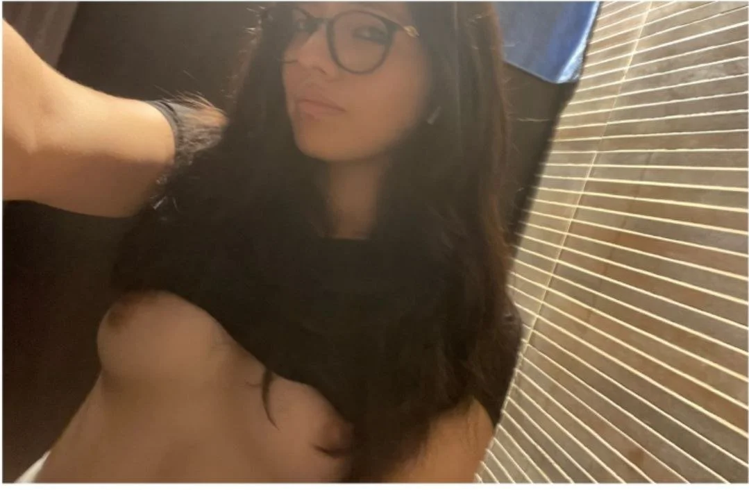 Rocio Needs Her Really Tight Pussy Stretched image 3