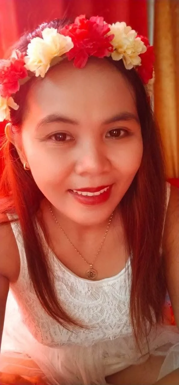 Asian pinay hot mom Shiella image 16