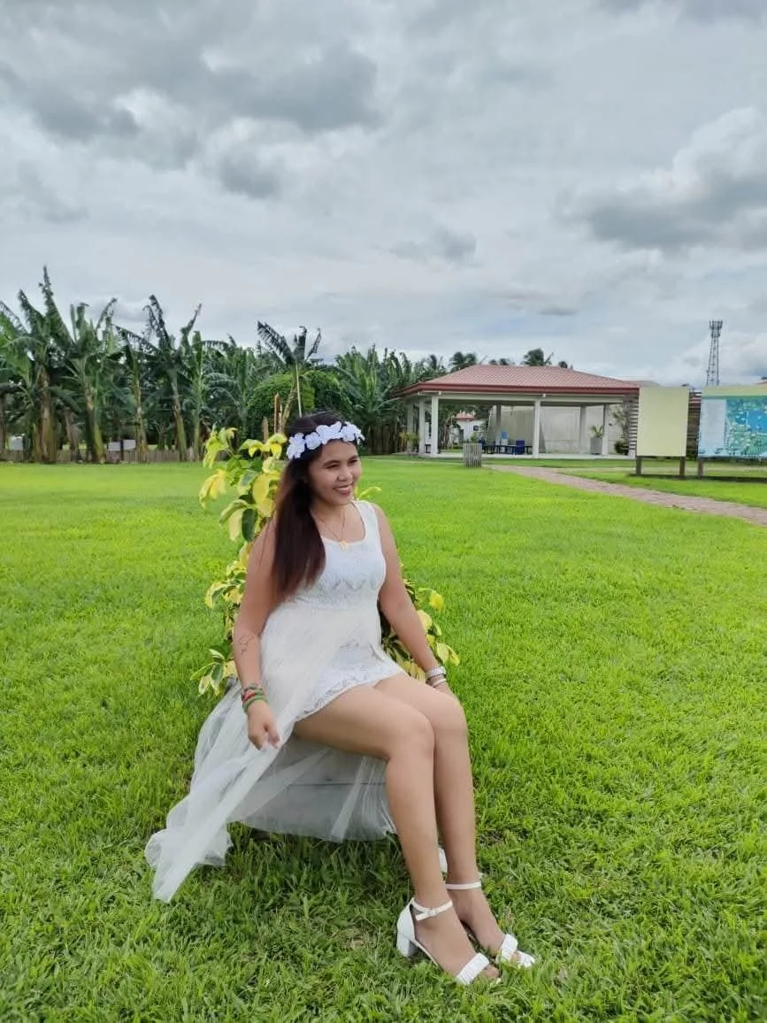 Asian pinay hot mom Shiella image 7