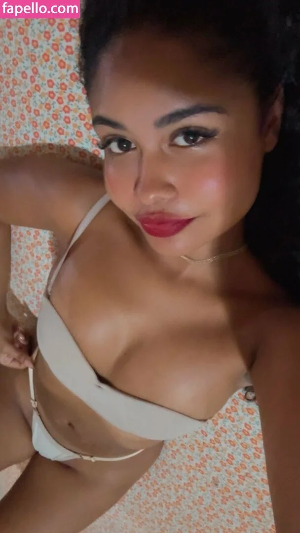 Novinha safada image 3