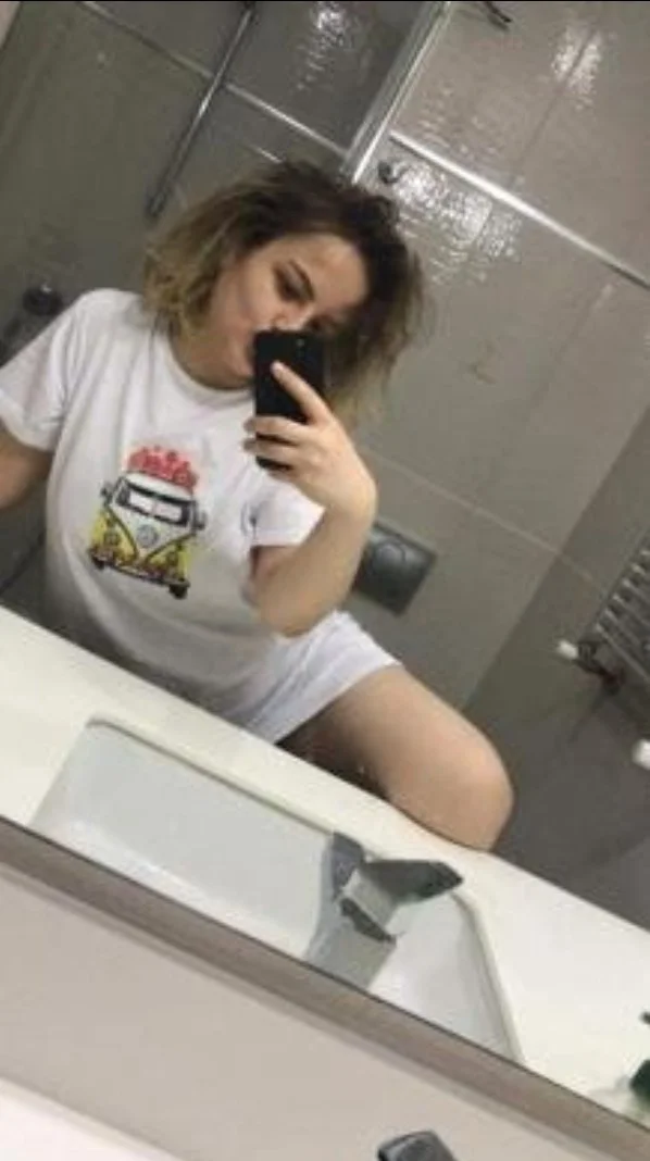 Hot Muslim's nude photos with her boyfriend leaked image 2