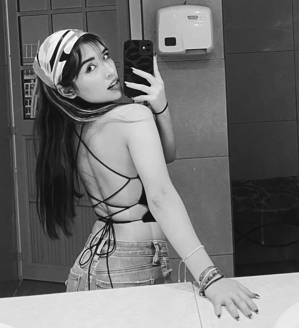 Flat Latina Teen Bop Mia image 6