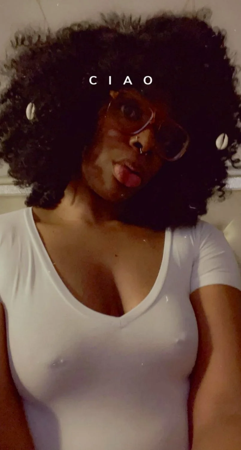 Sumn bout her image 40