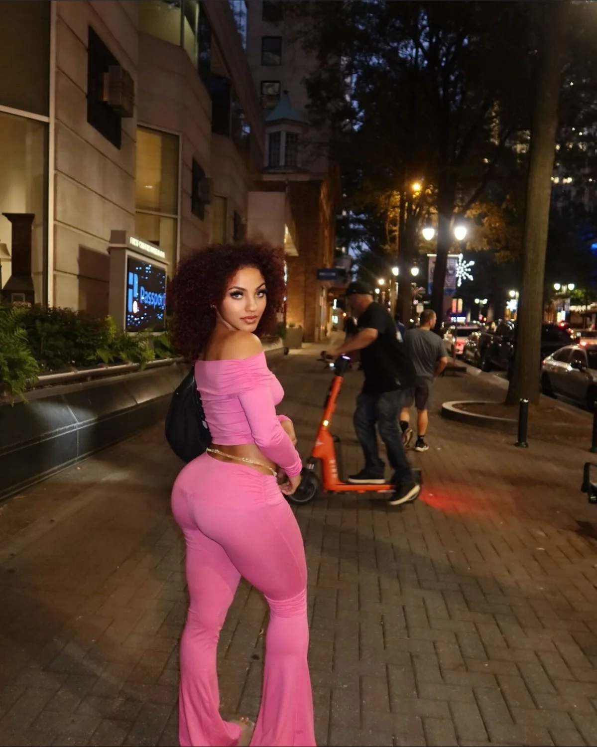 Fit natural ass avi.babyyyy image 15