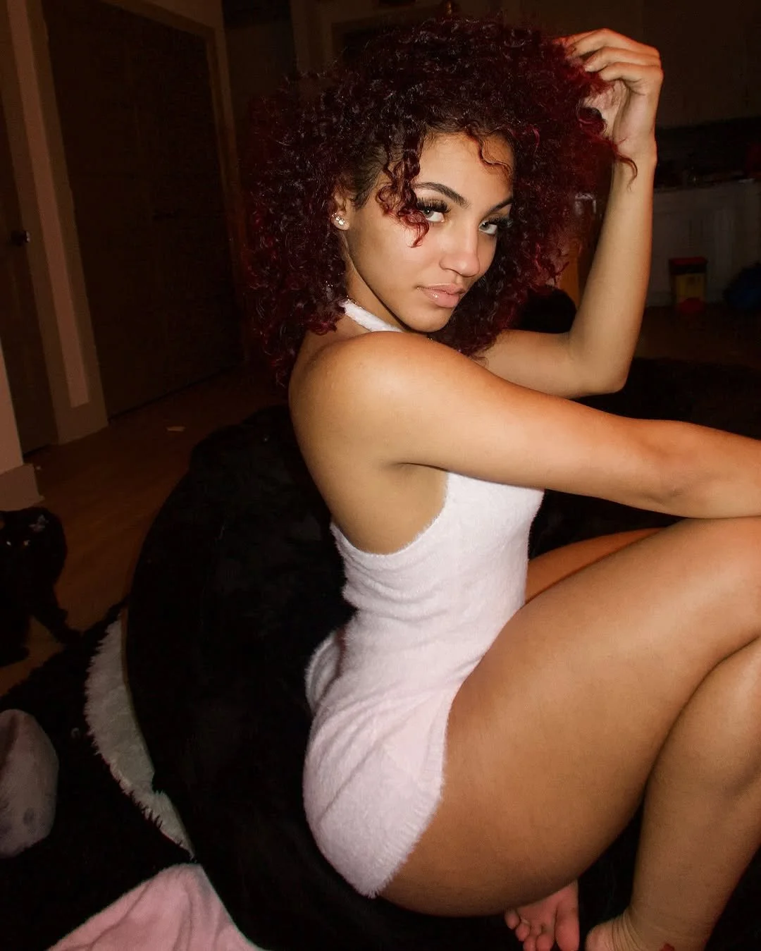 Fit natural ass avi.babyyyy image 28