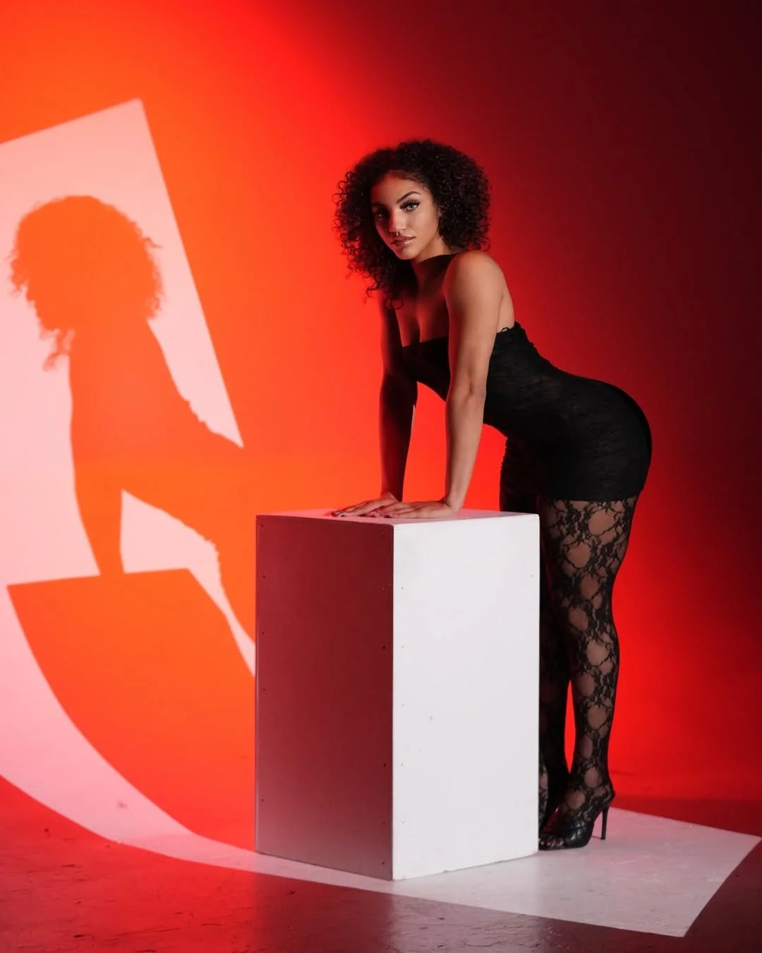 Fit natural ass avi.babyyyy image 5