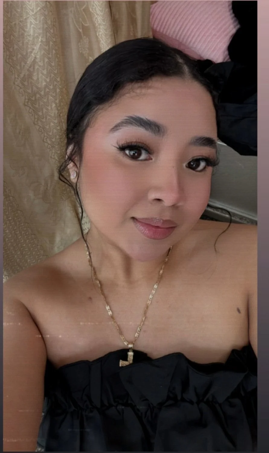 Hermosa latina de culo grueso image 10
