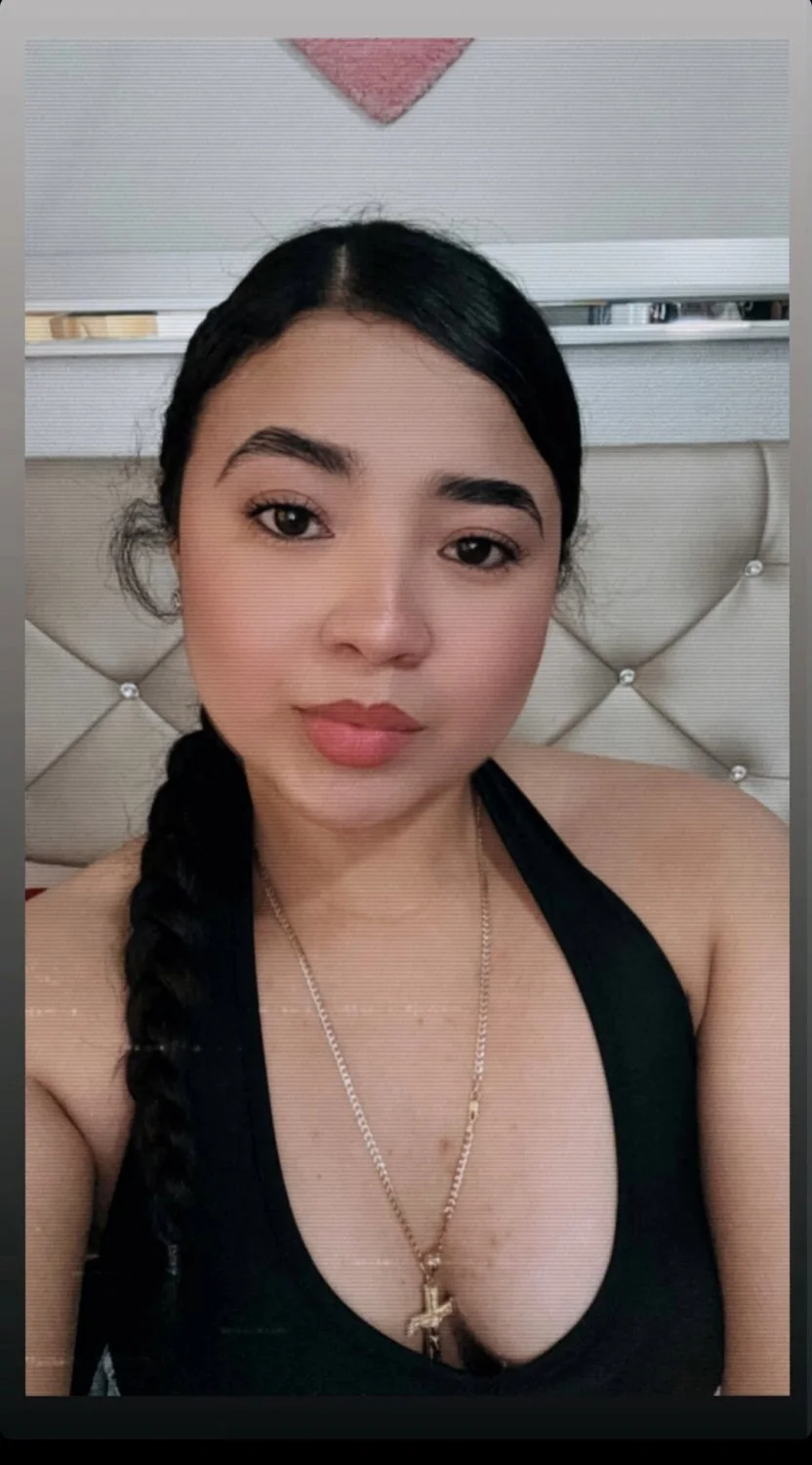Hermosa latina de culo grueso image 3