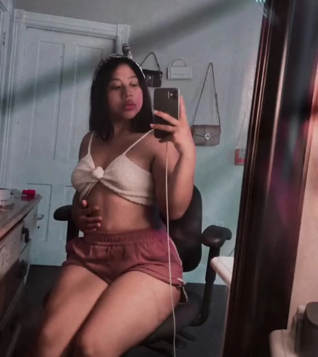 Sexy guatemala fit image 9