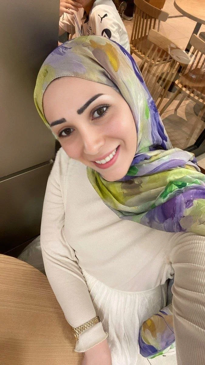 Aya - 27 year old Arab Hotwife image 13