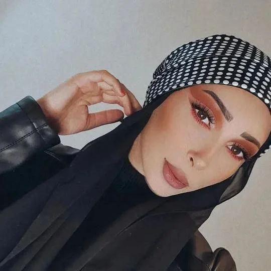 Aya - 27 year old Arab Hotwife image 24