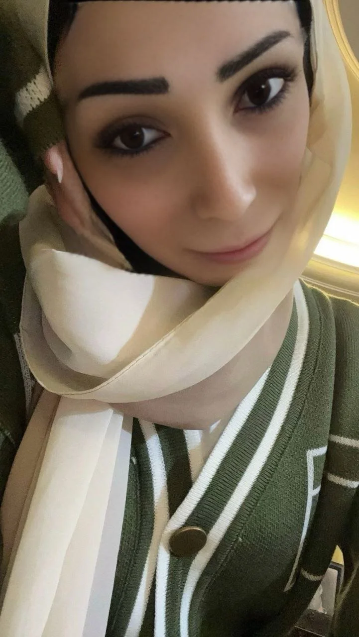 Aya - 27 year old Arab Hotwife image 25