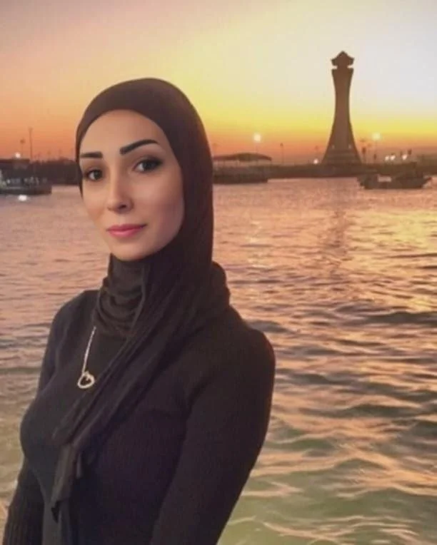 Aya - 27 year old Arab Hotwife image 30