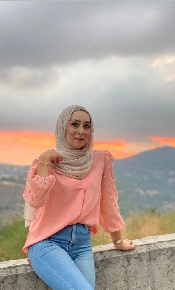 Aya - 27 year old Arab Hotwife image 4