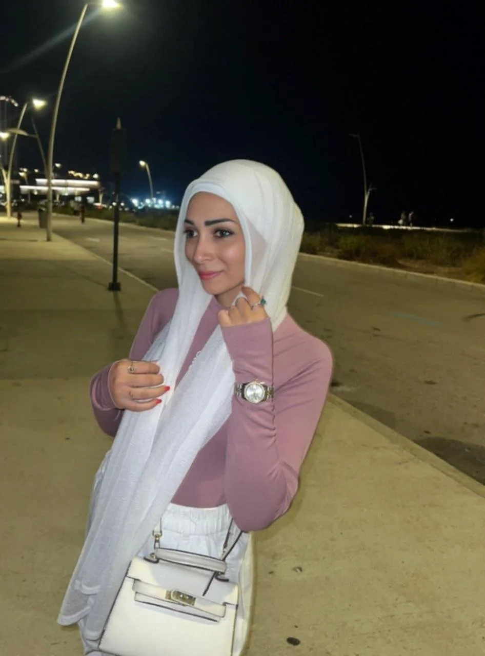 Aya - 27 year old Arab Hotwife image 46