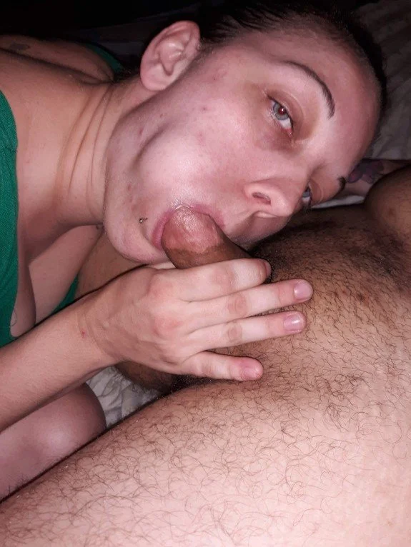 Esposa curvy milf amateur de gran culo y tetas image 20