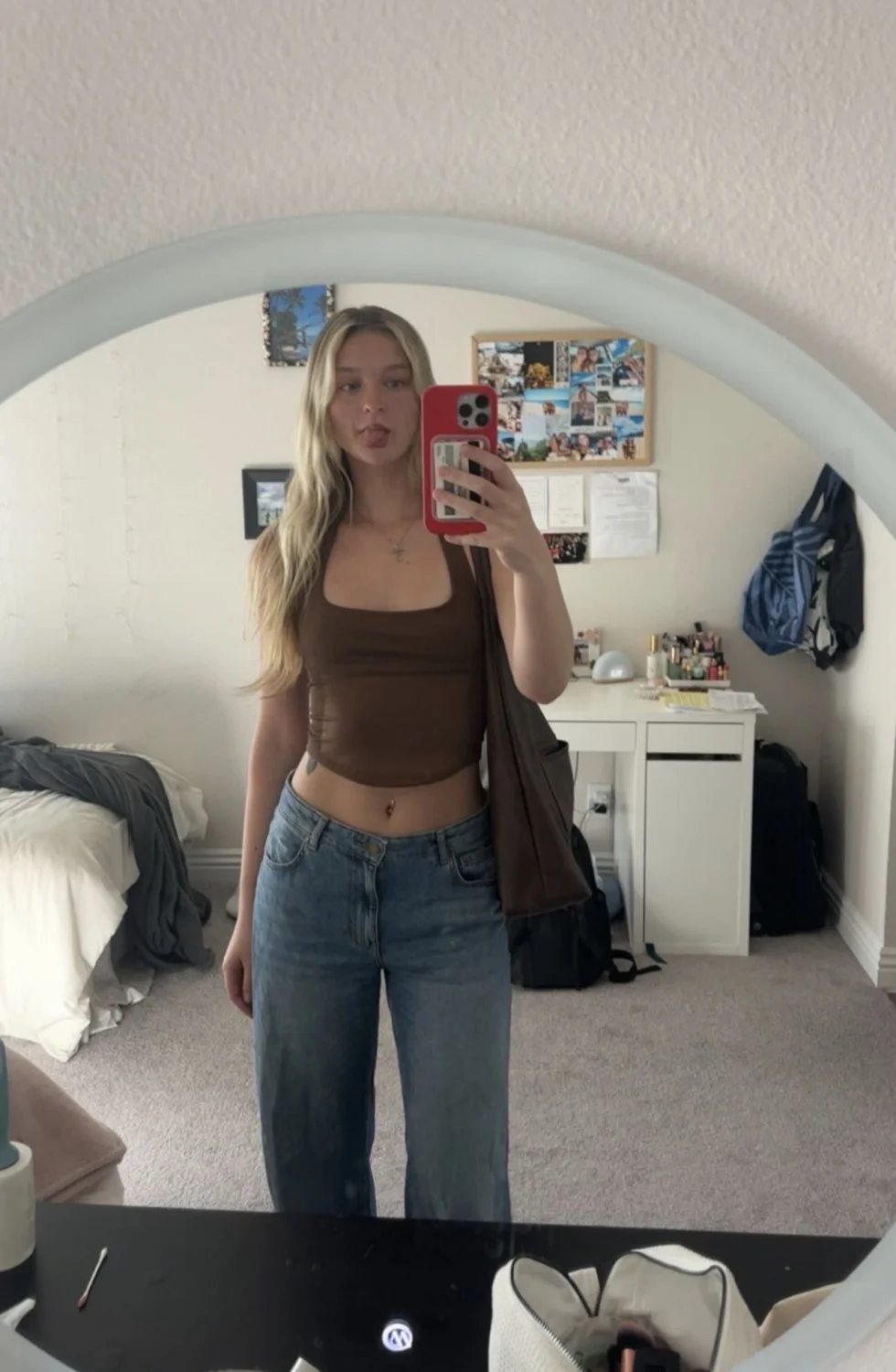 Thick American slut Fallyn (Ashlyn's sister) image 19