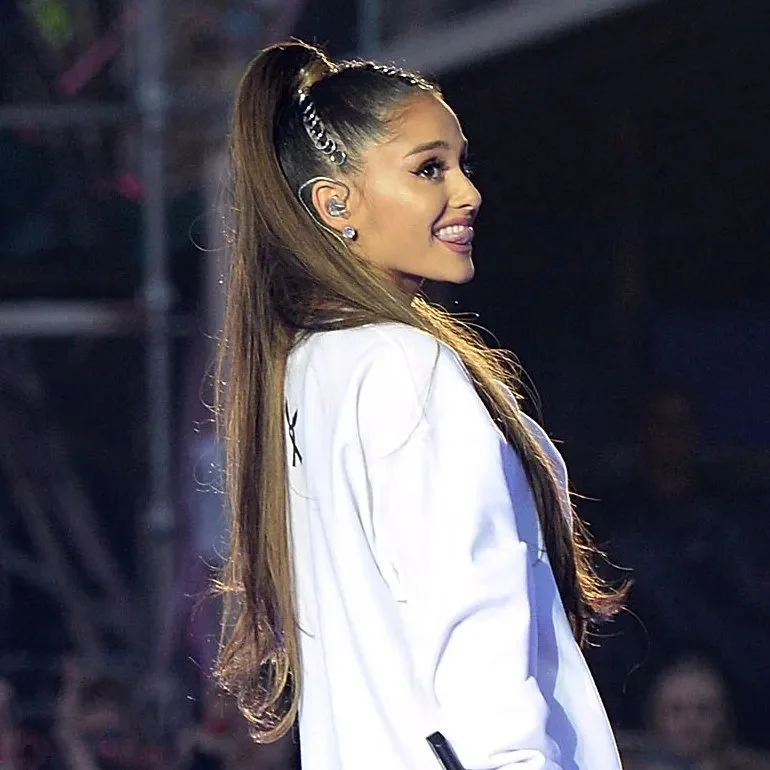 Ariana Grande 2 image 4