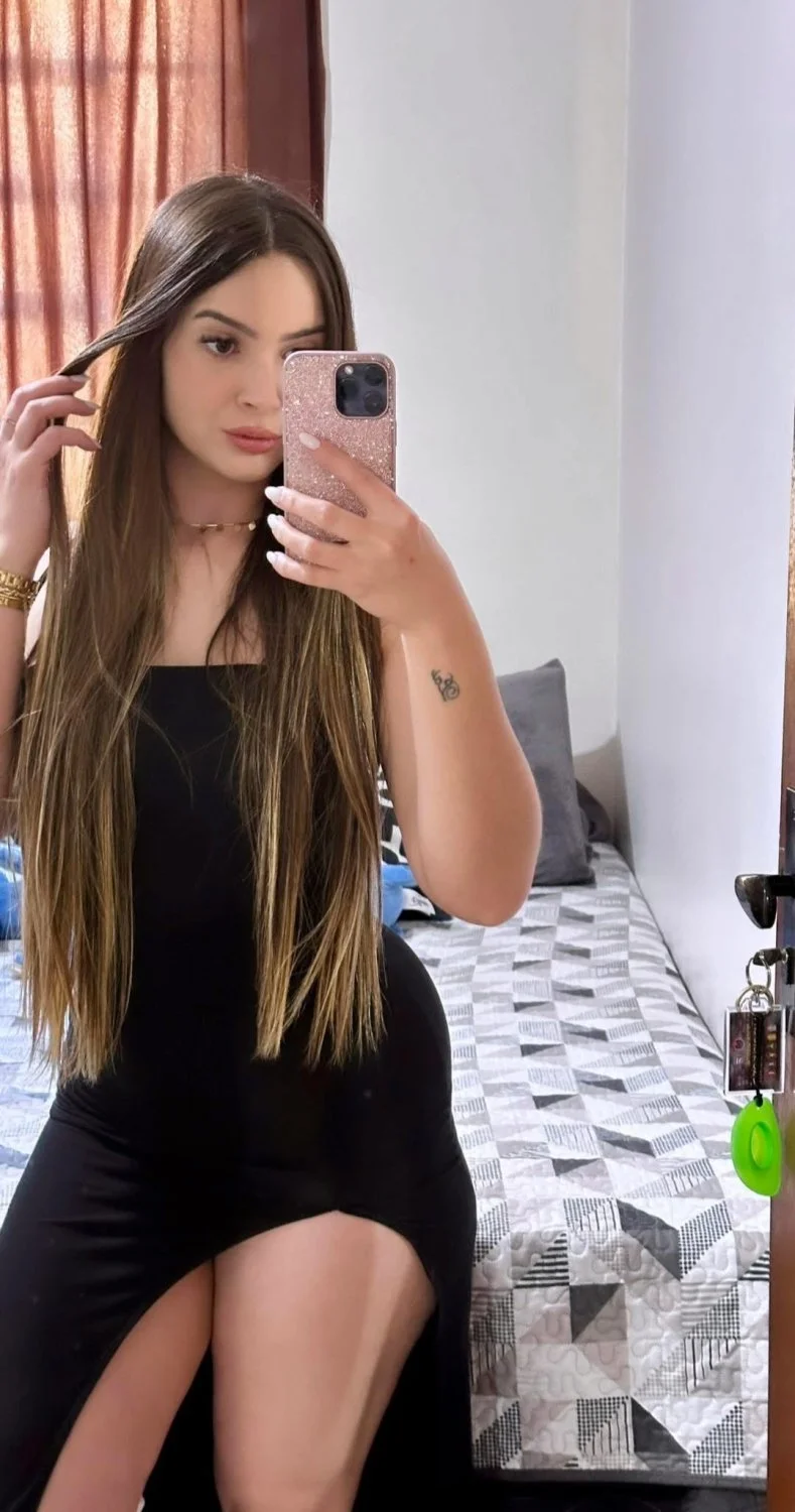 Putinha casada famosinha gosta de se exibir image 15