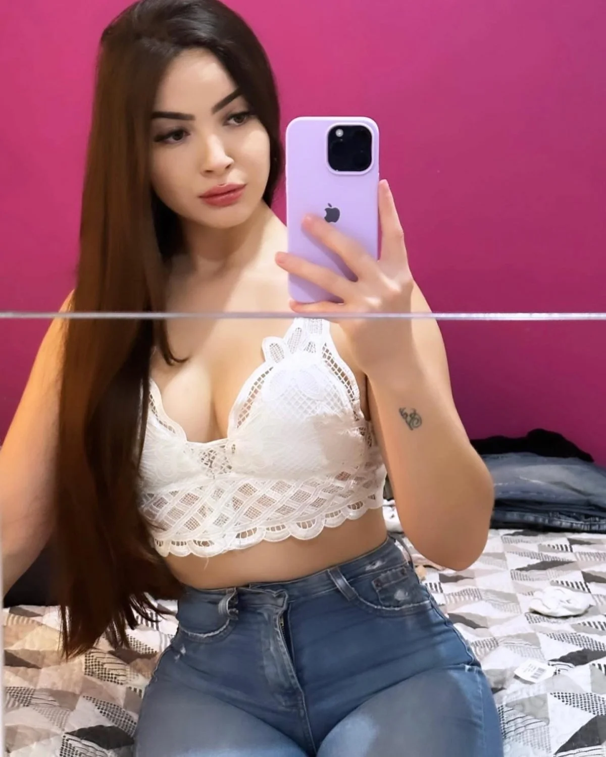Putinha casada famosinha gosta de se exibir image 16