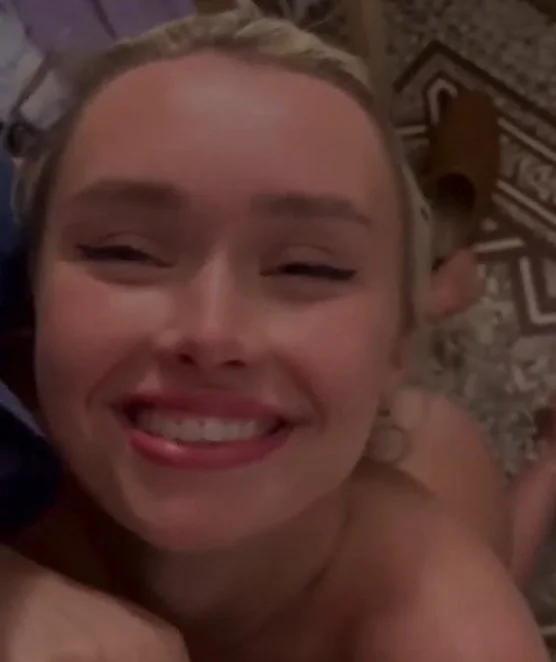 Hot teen sweetie blowjob and good fuck main image