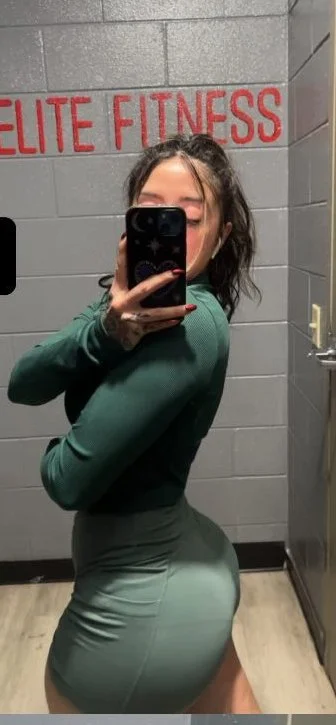 Sluts from my gym image 5