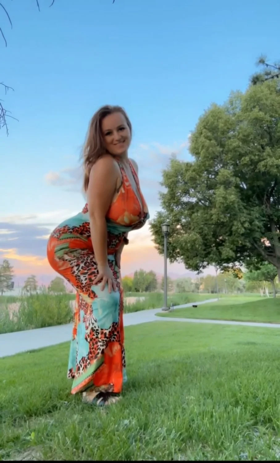 Thick milf image 33