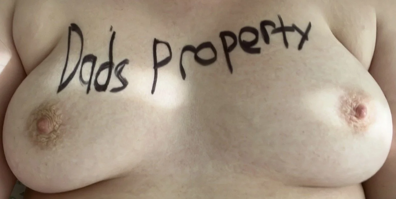 Whoreholes-blog back because she can't stop being porn image 3