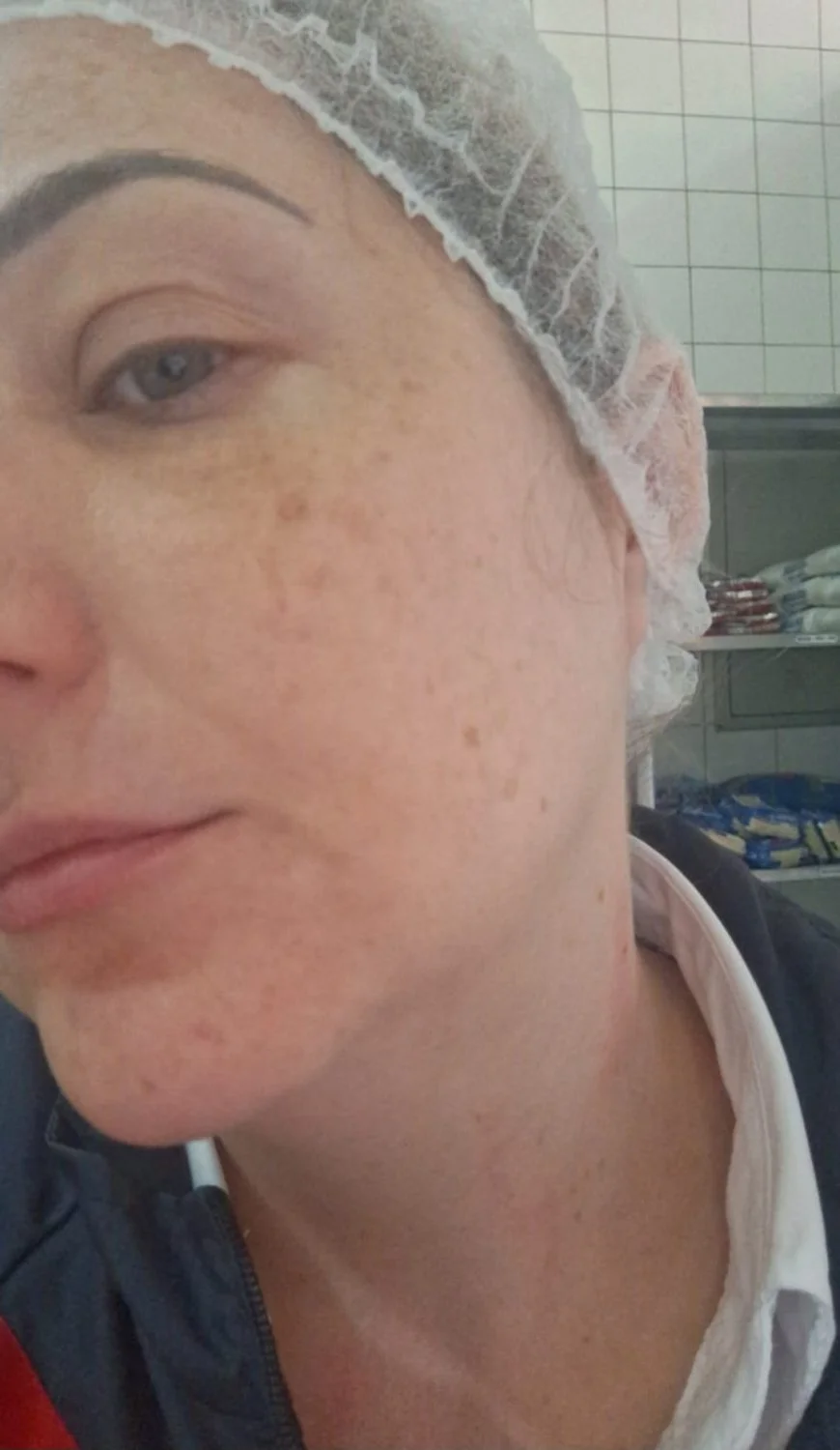 Nutricionista casada ... mostrando o que vai dá prós funcionários...comer ....tem que ser escondido image 12